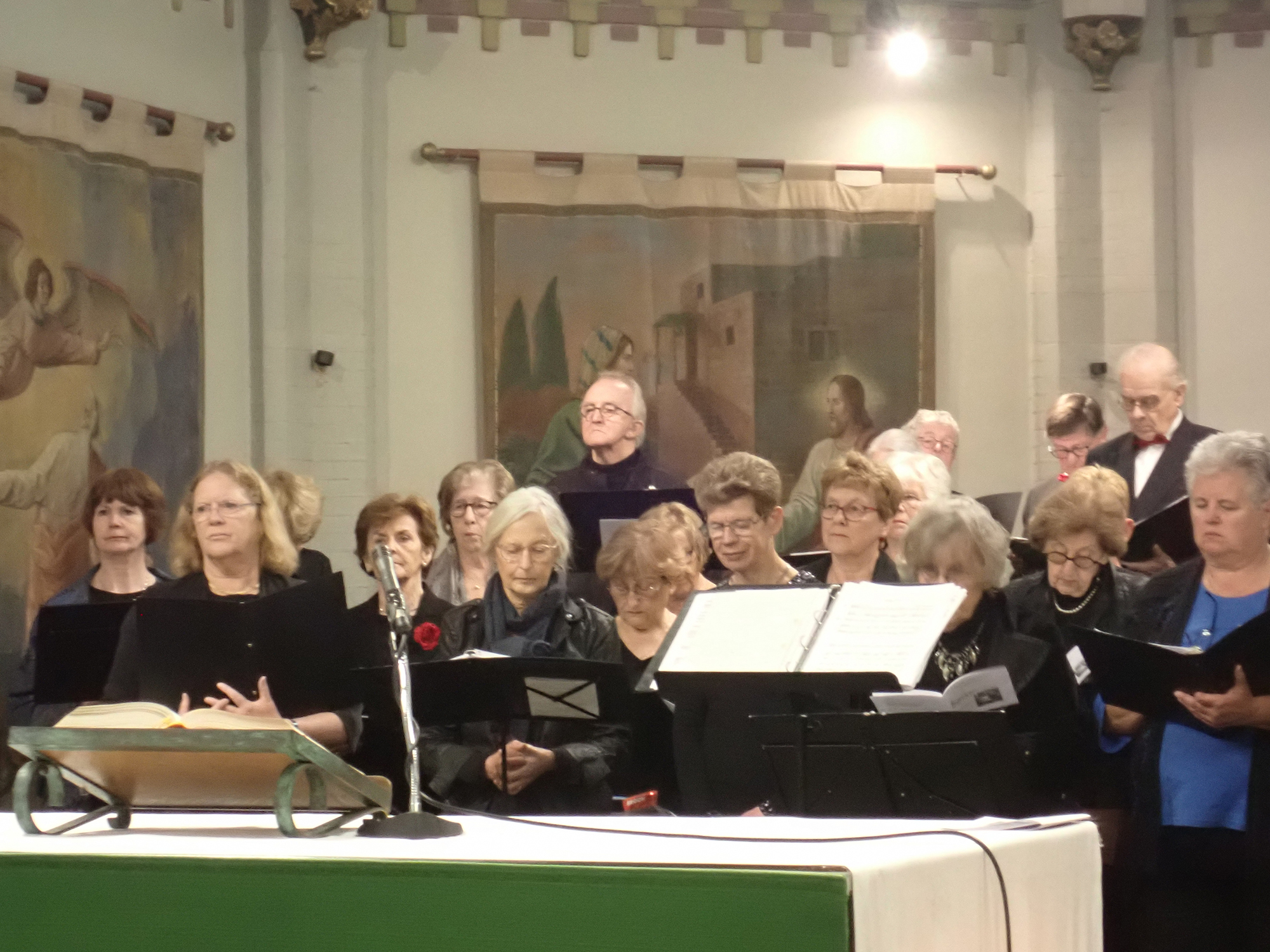 Jan en Annie Nelemans 50 jaar getrouwd 22-10-23 tijdens de Eucharistiviering.